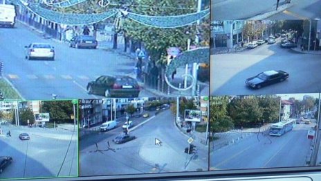 Свиват толеранса на камерите на КАТ