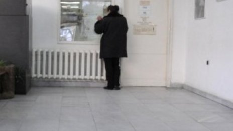 Мъж,  паднал от мост, бере душа в "Пирогов"