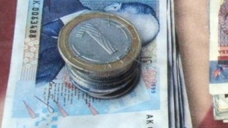 Непълнолетен си напазарува цигари с пари менте