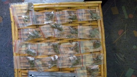 Спипаха трима улични дилъри в София