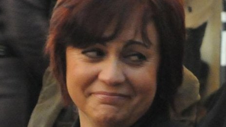 Ще ви дърпат ушите, заигра се Корнелия Нинова