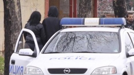 Асеновградчанин в ареста след опит да подкупи ченгета