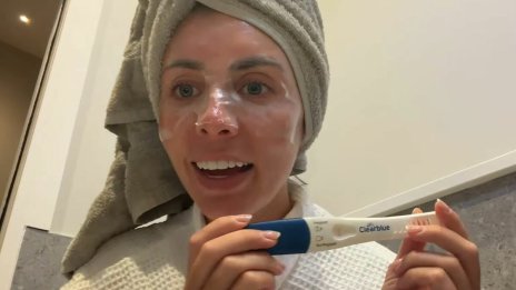 Бони Блу си организира "маратон за зачеване" с 400 мъже и ... забременя ВИДЕО