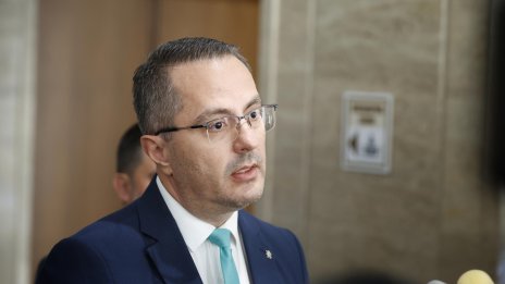 Ганев: Българите опират до бързи кредити, а правилата се затягат