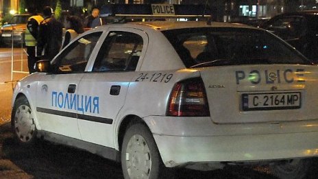 Маскирани обраха мебелна фирма в Доброславци