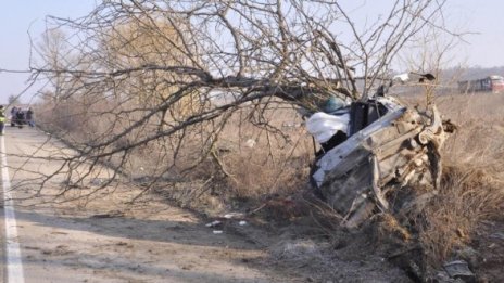 Пет жертви на катастрофи в страната