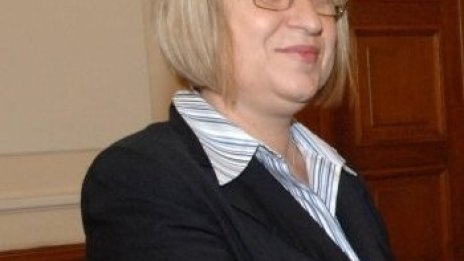 Цaчевa е в Ерусaлим, говори с Перес зa Бългaрия