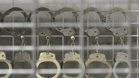 Задържаха дядо за убийството на съпругата му