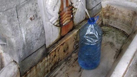 Без вода остават в кв. Триъгълника и Симеоново