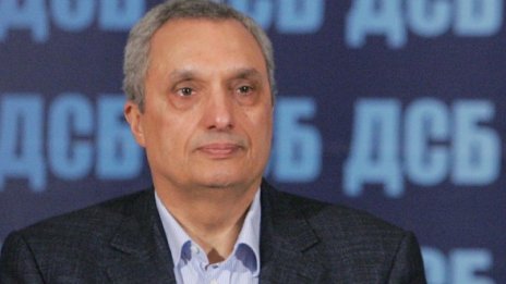 Иван Костов: Камбаната бие за ГЕРБ