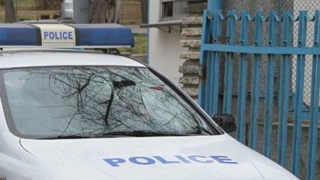 Трима ошушкаха гробище в Първомай, пипнаха ги