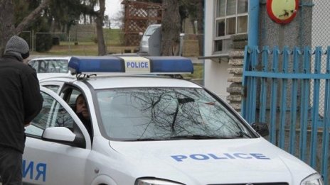 Заловиха момче, подало фалшив сигнал за бомба в училище