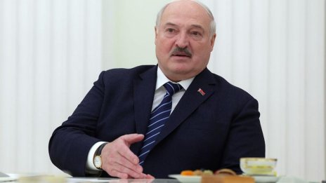 Лукашенко помилва 23-ма, осъдени за екстремизъм