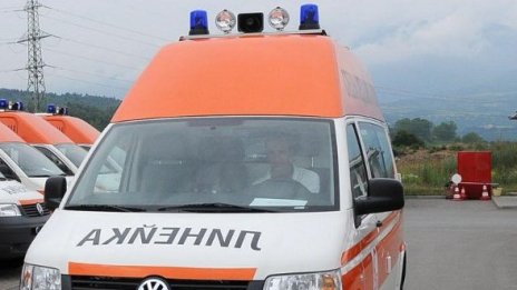 Двама бити и ограбени в "Красна поляна"