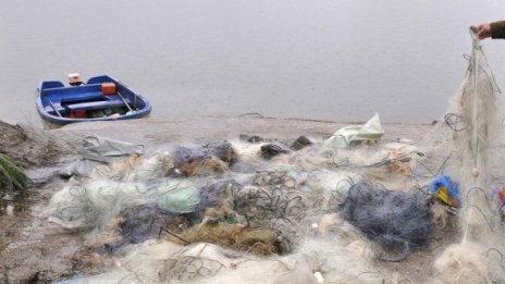 Иззеха над километър бракониерски мрежи от &ldquo;Жребчево&rdquo;