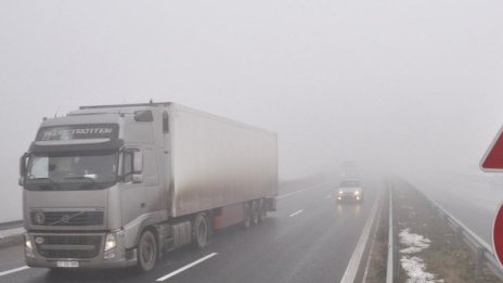Мокри пътища в някои райони заради дъжд