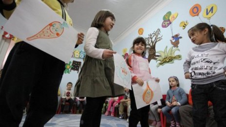 Децата ще се изписват от яслите по-късно