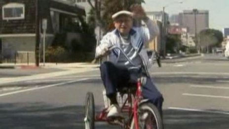 На 103, а как върти педалите