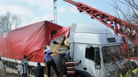Тежка катастрофа блокира Околовръстното на София