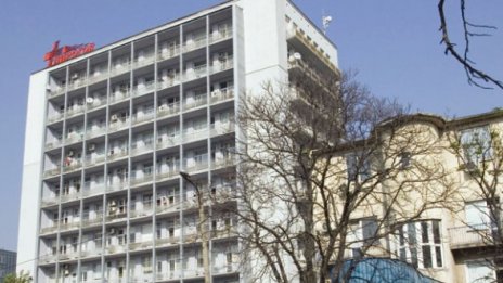 Отровена с метанол бере душа в "Пирогов"