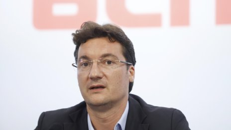 БСП ще подкрепи кандидатурата на Йотова за президент