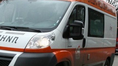 Двама с опасност за живота след катастрофа край Варна