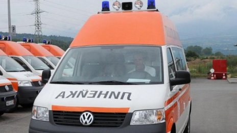 Две възрастни жени в Пирогов след побой
