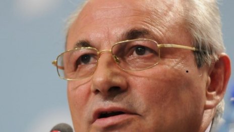 Доган пак рекордьор по отсъствия от НС