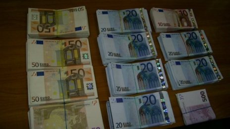 Спипаха евро и датски крони на Калотина