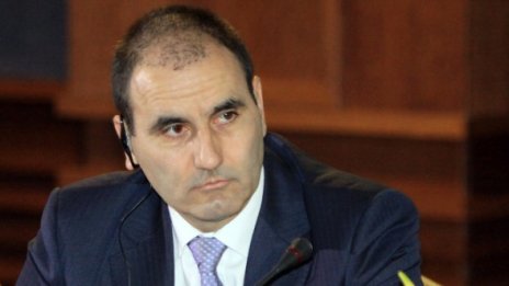 Цветанов иска полиция на мачове само в краен случай
