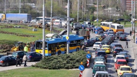 Пускат кръговото на Четвърти километър на 25 април