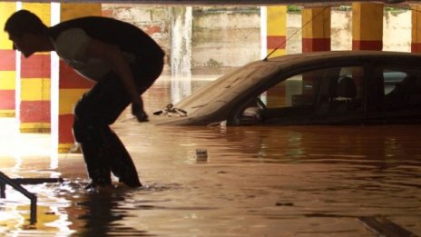 Наводнения и свлачища отнеха живота на 12 души в Бразилия