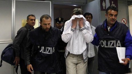 Мъж се опита да отвлече самолет на Алиталия
