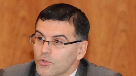 Определено Дянков ще вдигне пенсиите, определено!