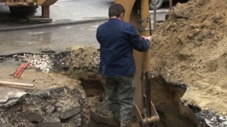 Борбата на хората с течащата вода