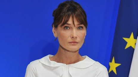 Г-жа Саркози не иска да коментира слуховете, че е бременна