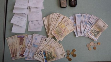 25-годишна лихварка е задържана в Стражица