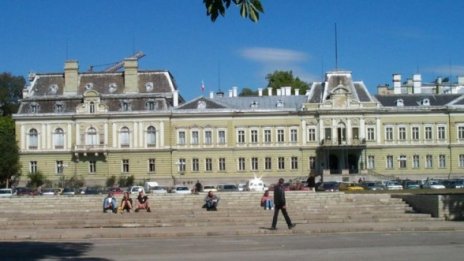 Вежди ремонтира двореца на Борис ІІІ