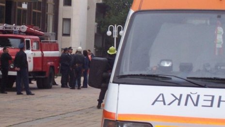 Дете e в Пирогов, след като колата му катастрофира сама