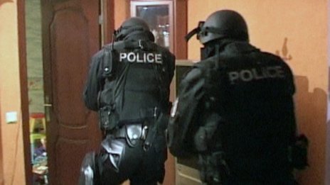 Задържаха похитители на възрастно семейство