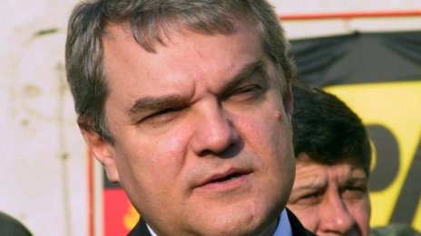 Румен Петков постъпи в болница