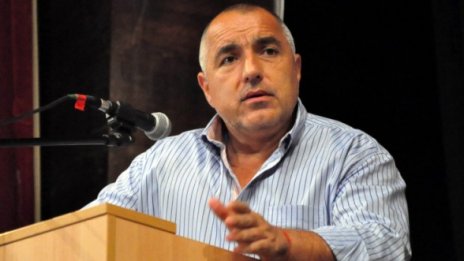 Граждани: Духовници да не участват в политически акции