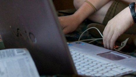 Три години условно за пиратска музика