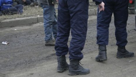 Меле между 70 души в ромската махала в Смолян