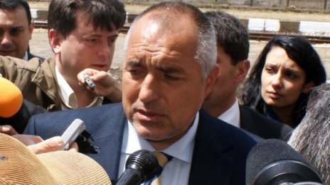 Борисов срещу Станишев – 26% : 21%
