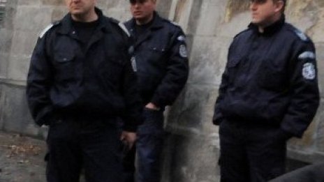 Хванаха семейство наркодилъри в София