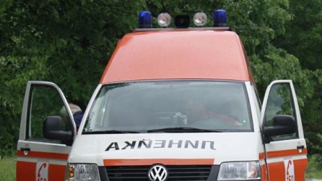 Бит и ранен моторист лежат в Пирогов
