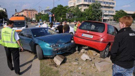 Две жертви на катастрофи за денонощието
