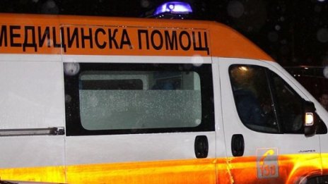 Двама намушкани с нож се лекуват в "Пирогов"