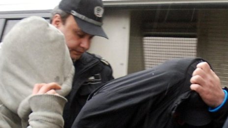 Хванаха двама дилъри на дрога в София